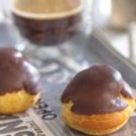 Recette de choux au caramel, beurre salé et chocolat
